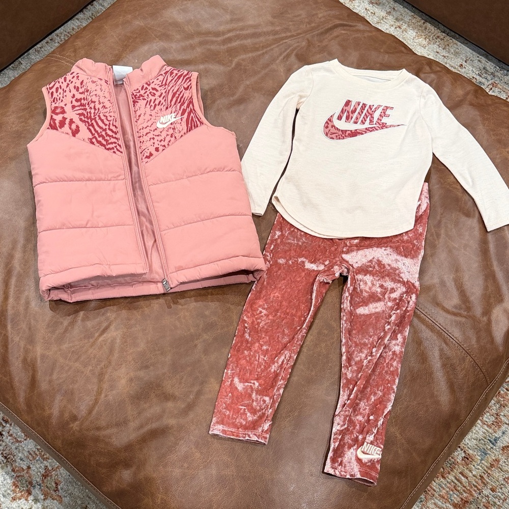 Nike Girls Pink & Cream Three-Piece Active Set